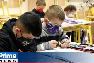 Zavřete školy. Je v nich covidové tsunami, zachráníte prarodiče, tvrdí zástupce učitelů